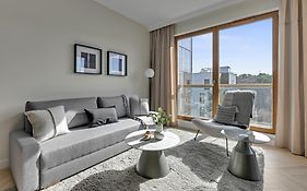 Nadmorski Dwór 800m od Plaży by Downtown Apartments